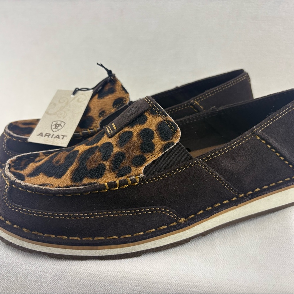 Ariat women’s Cruiser Brown and Leopard Slip-On Loafers NIB